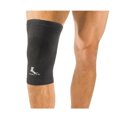 Mueller Elastic Knee support in use