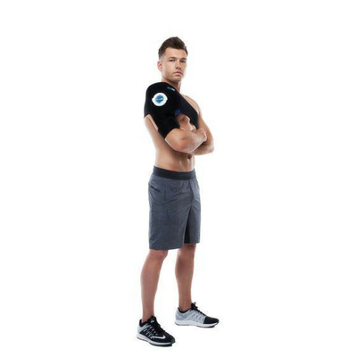 BodyICE Shoulder Set product in use Male